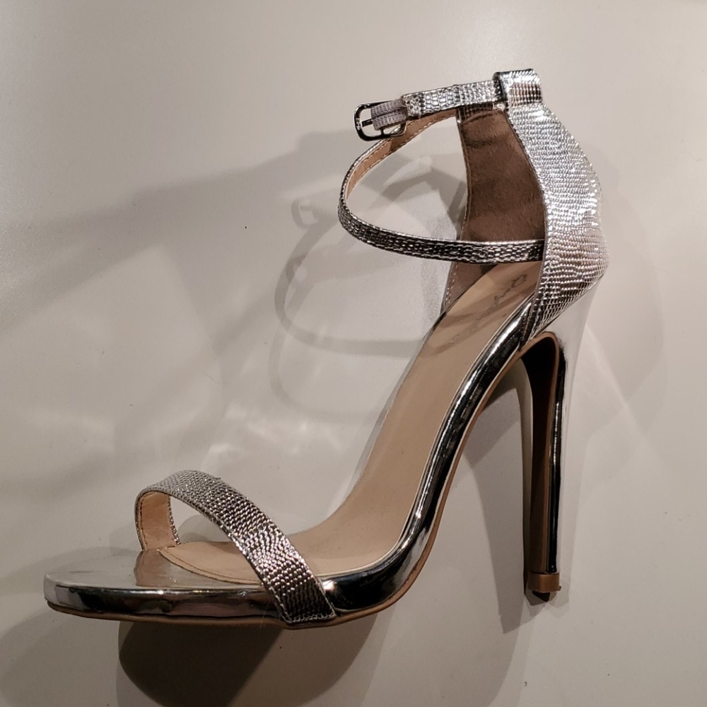 Qupid silver metallic lizard PU heels